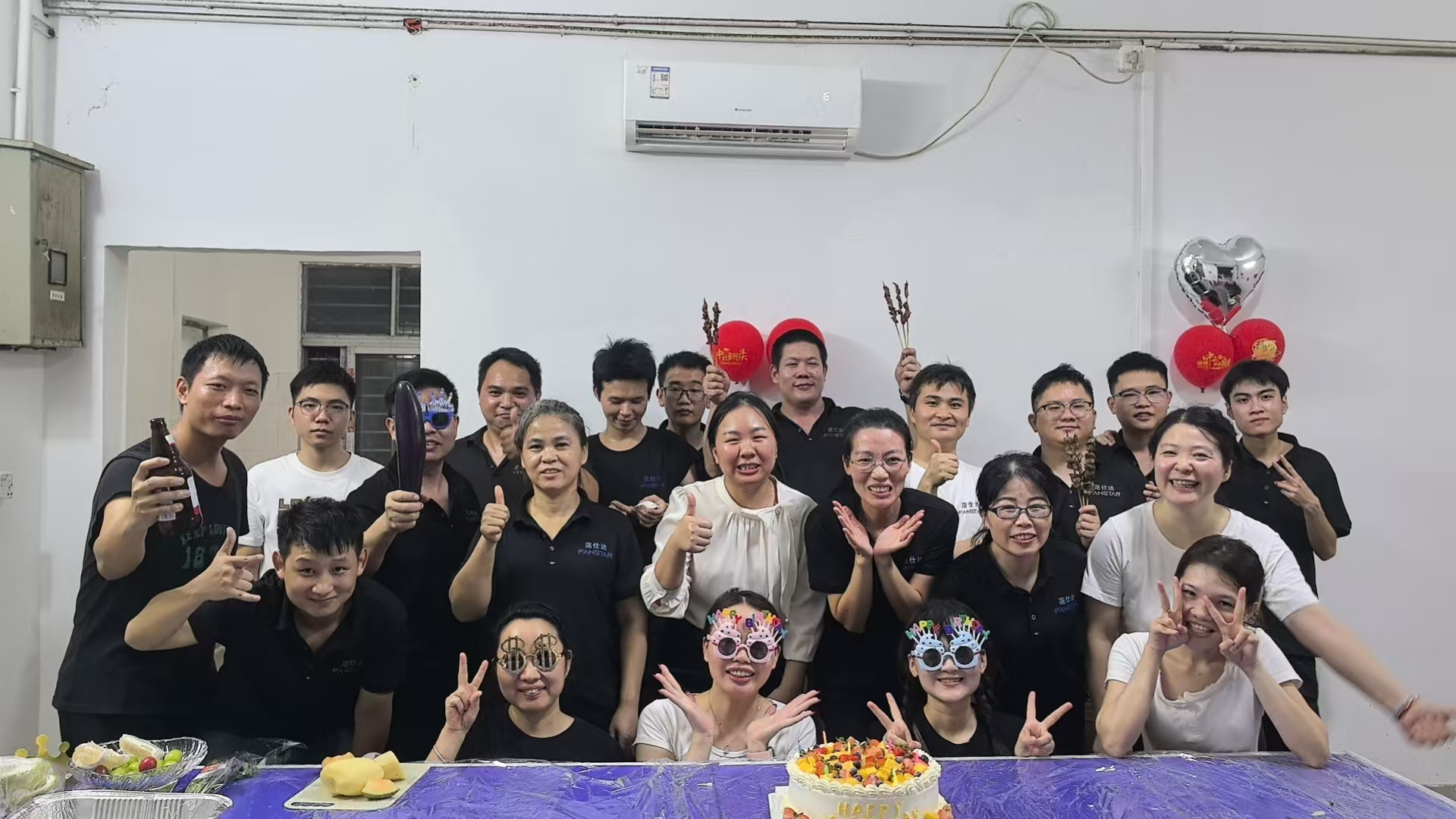 范仕达：双节同庆，情暖中秋，生日快乐